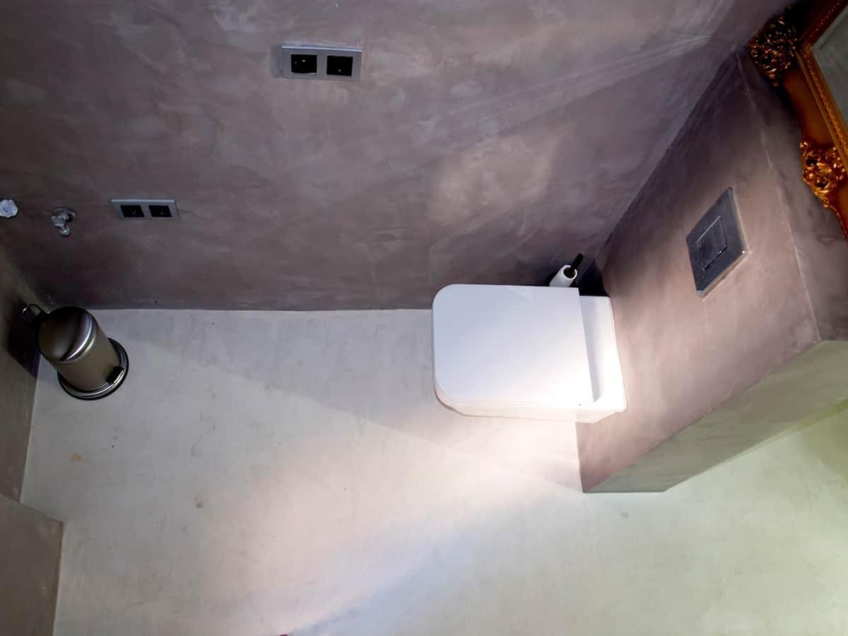 Casita Artista En Bello Edificio Barrio Ruzafa Valence Extérieur photo